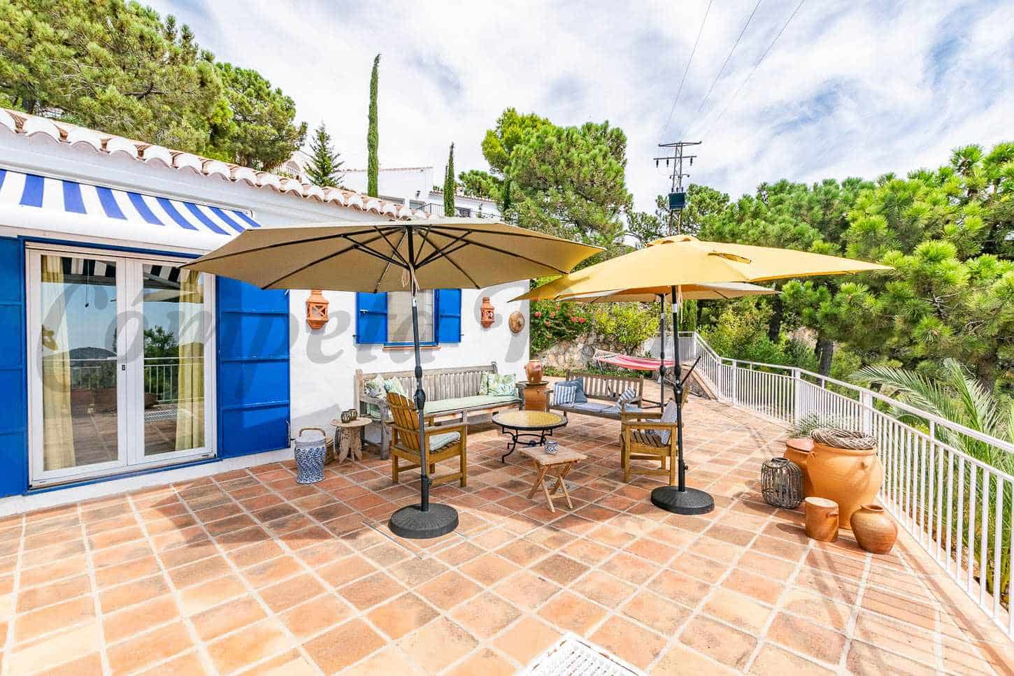 5 soveværelse Villa til salg i Competa med swimmingpool - € 875.000 (Ref: 9536268)