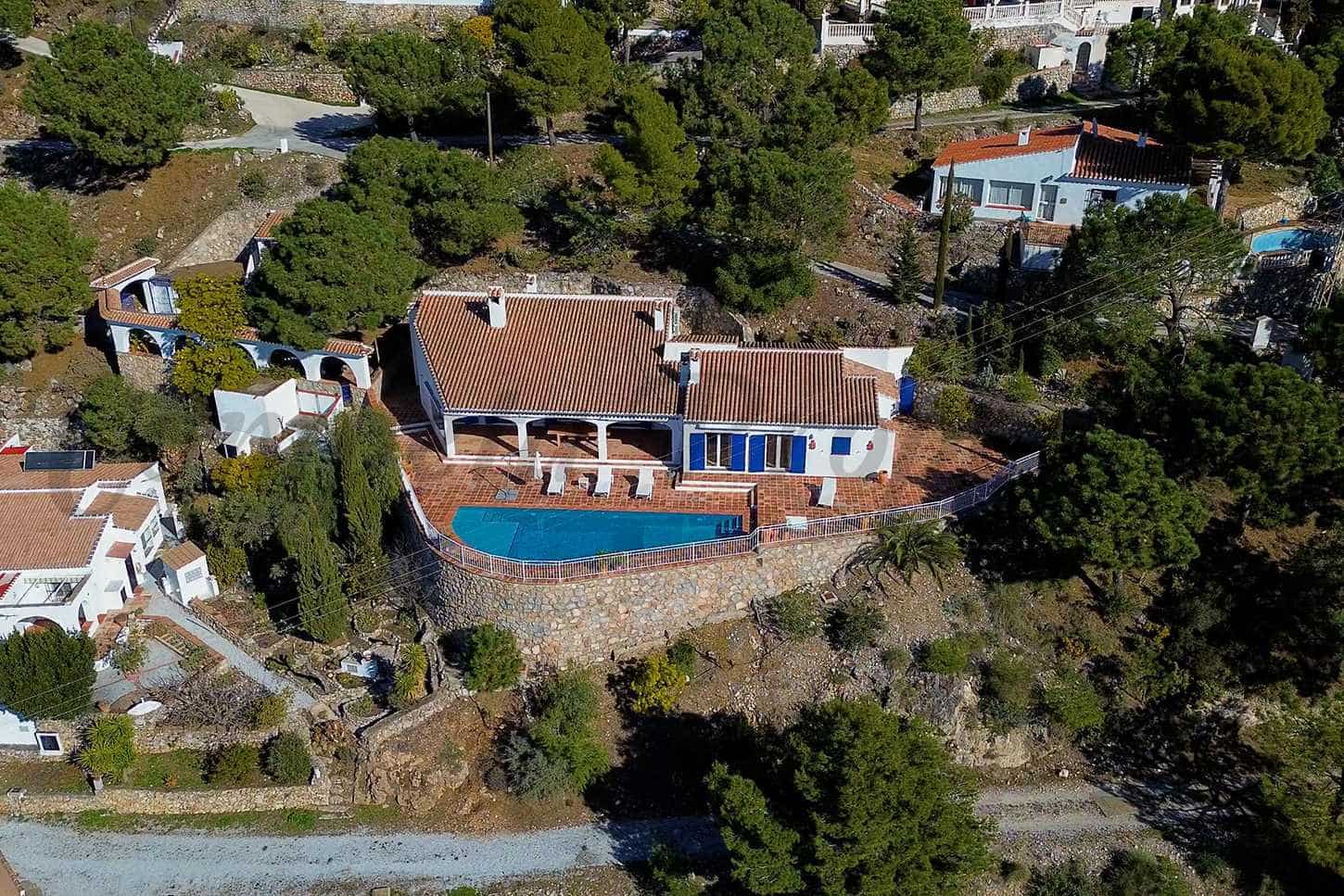 5 soveværelse Villa til salg i Competa med swimmingpool - € 875.000 (Ref: 9536268)