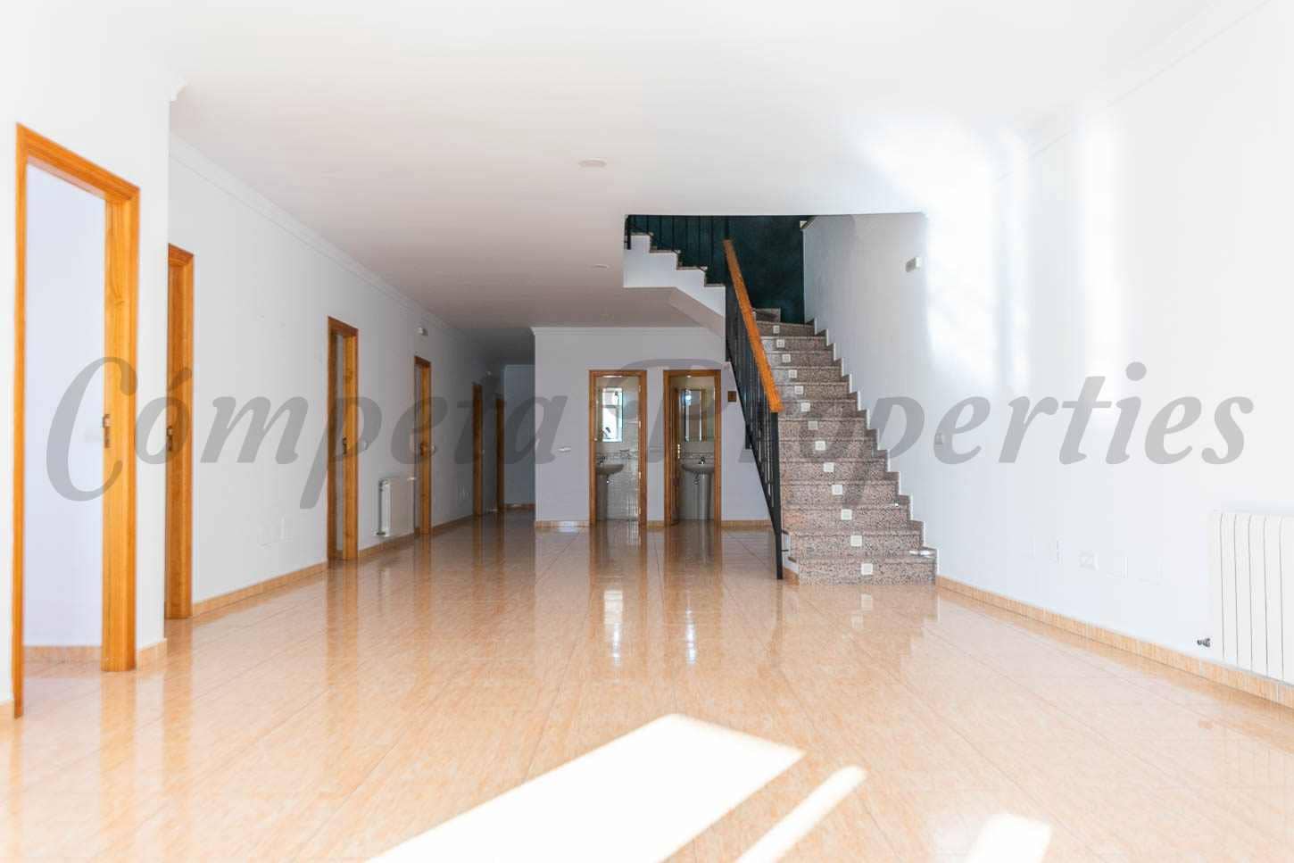 12 soveværelse Hotel til salg i Canillas de Albaida med swimmingpool - € 750.000 (Ref: 9536319)