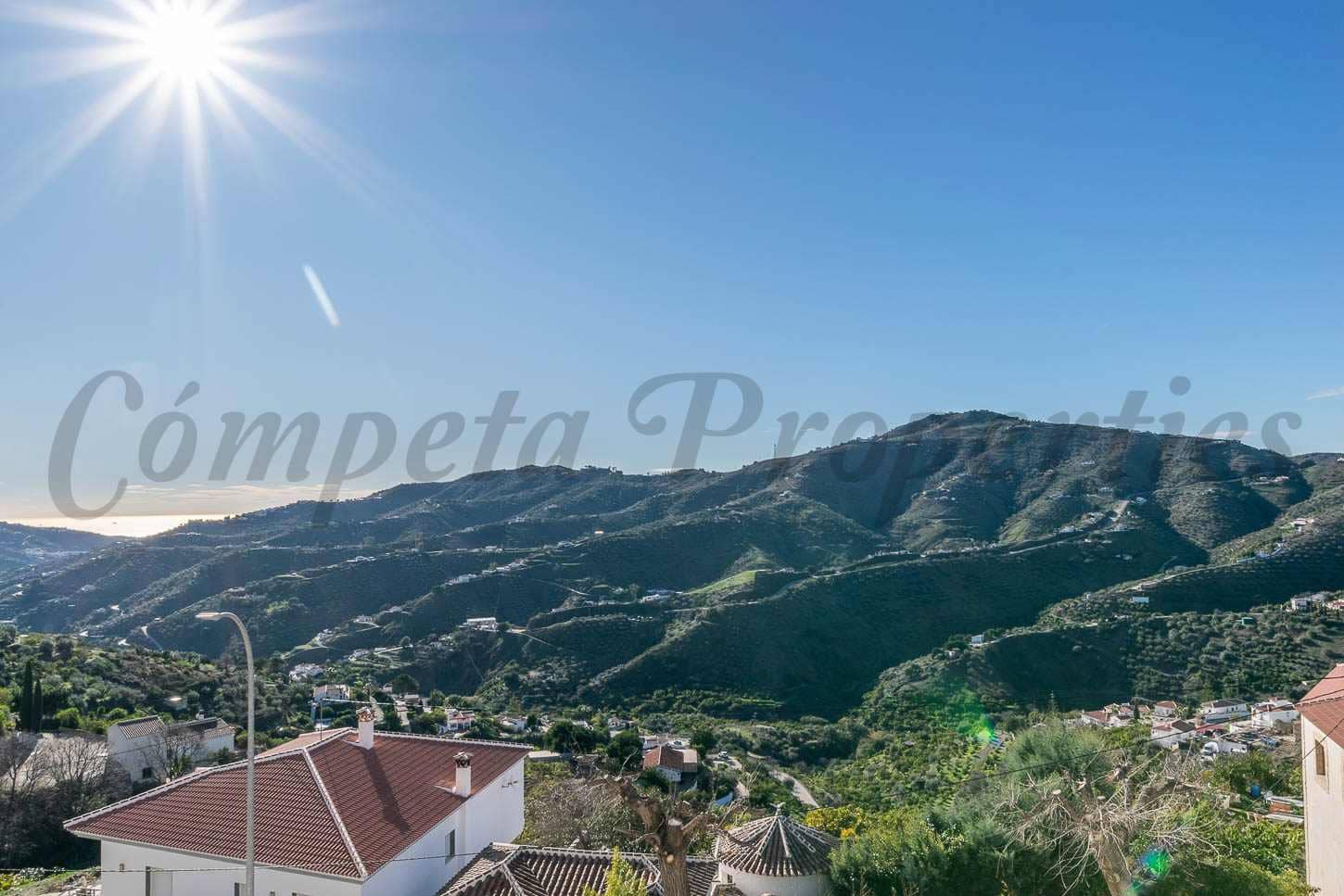 12 soveværelse Hotel til salg i Canillas de Albaida med swimmingpool - € 750.000 (Ref: 9536319)