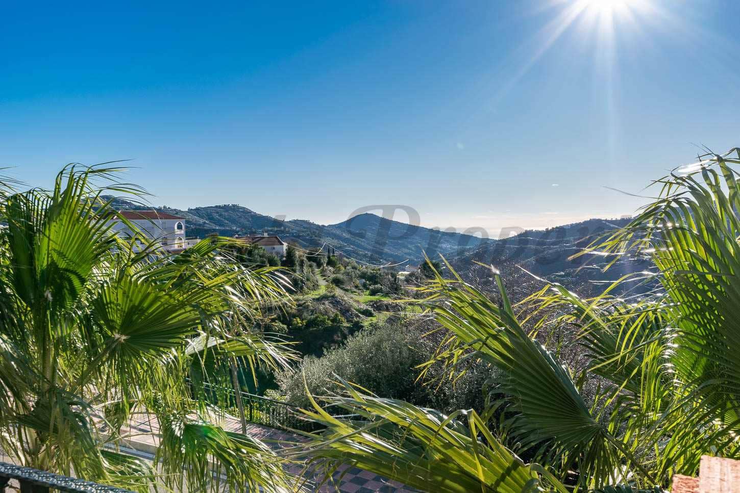 12 soveværelse Hotel til leje i Canillas de Albaida med swimmingpool - € 1.100 (Ref: 9537825)