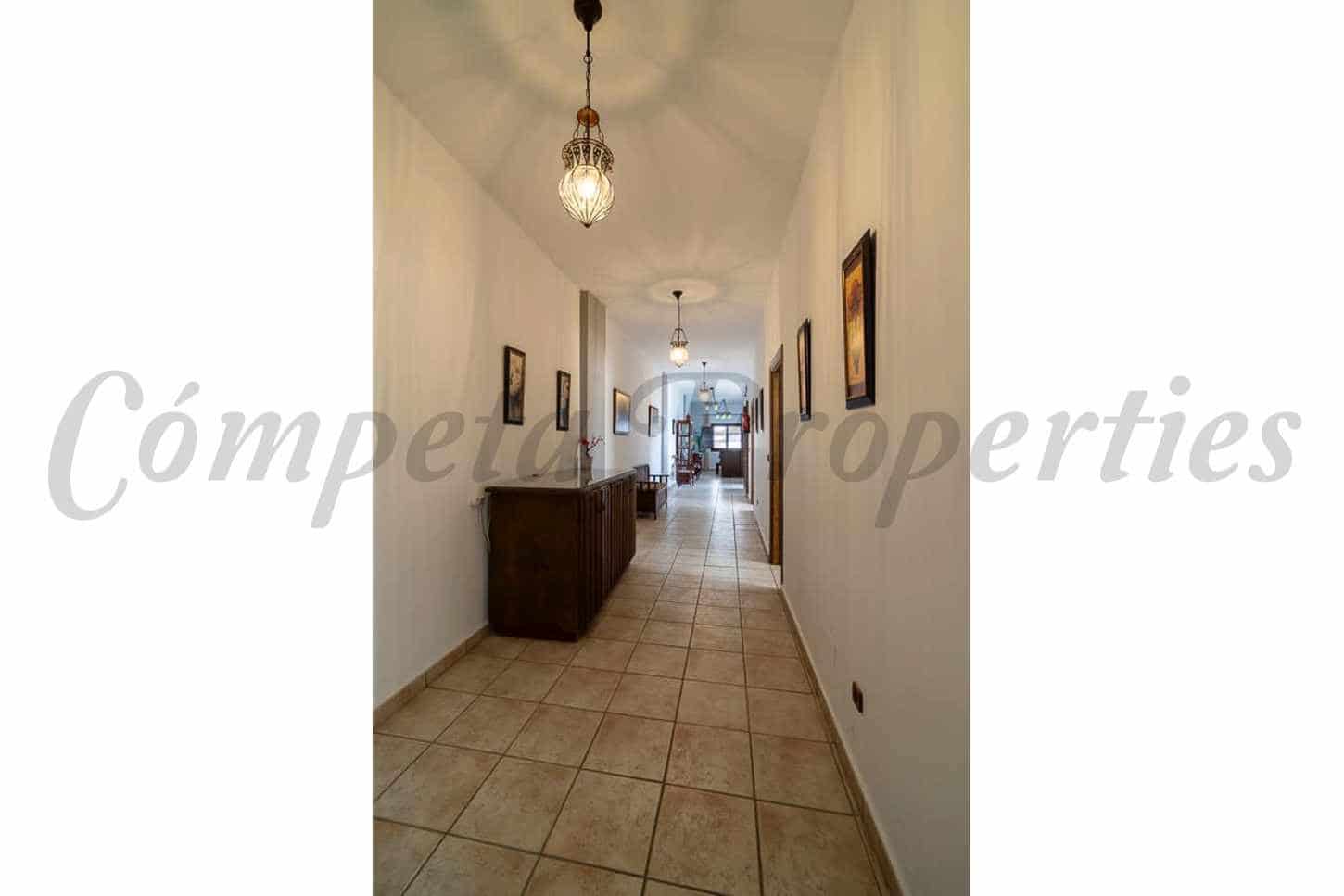 3 makuuhuone Maalaistalo vuokrattavana paikassa Torrox mukana 
autotalli - 1 100 € (Ref: 9542088)