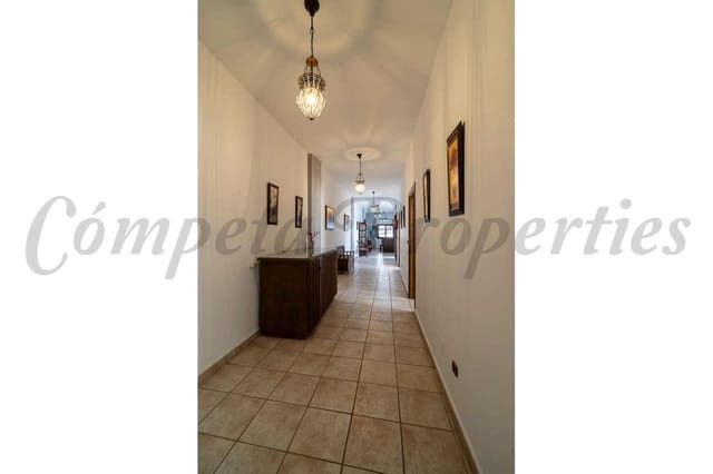 3 quarto Quinta/Casa Rural para arrendar em Torrox com garagem - 1 100 € (Ref: 9542088)