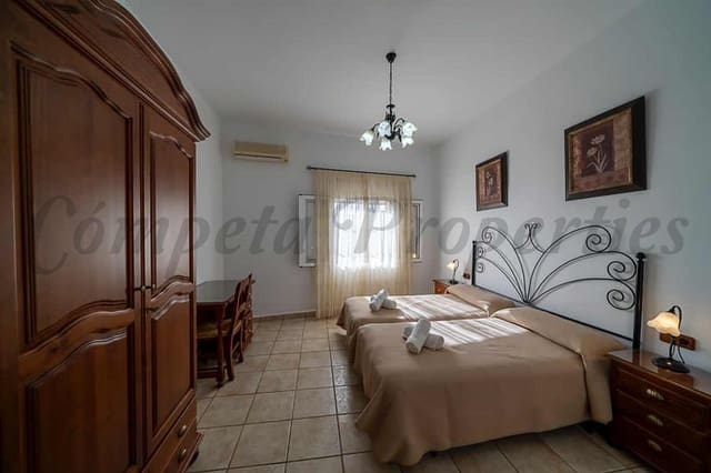 3 quarto Quinta/Casa Rural para arrendar em Torrox com garagem - 1 100 € (Ref: 9542088)