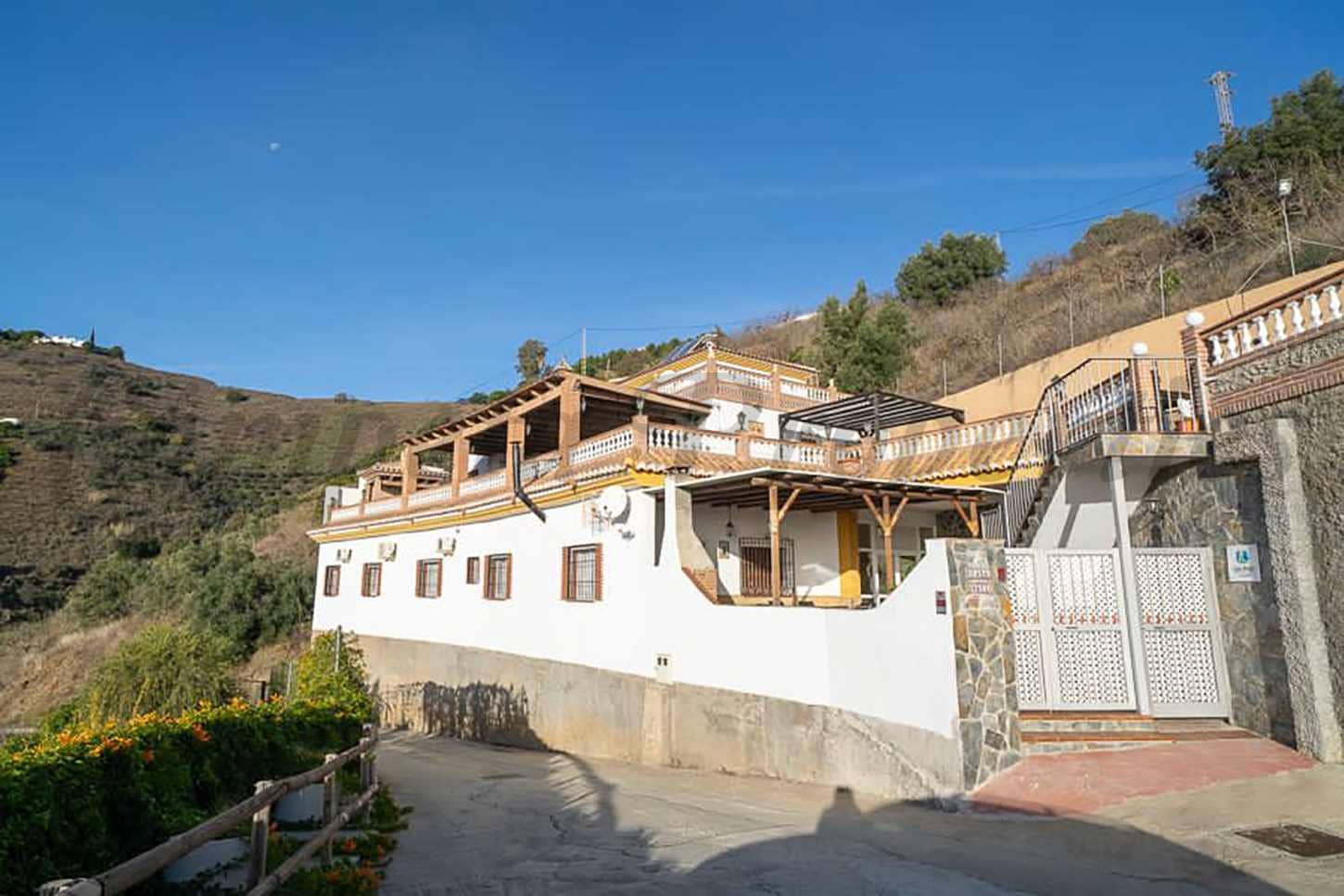 3 makuuhuone Maalaistalo vuokrattavana paikassa Torrox mukana 
autotalli - 1 100 € (Ref: 9542088)