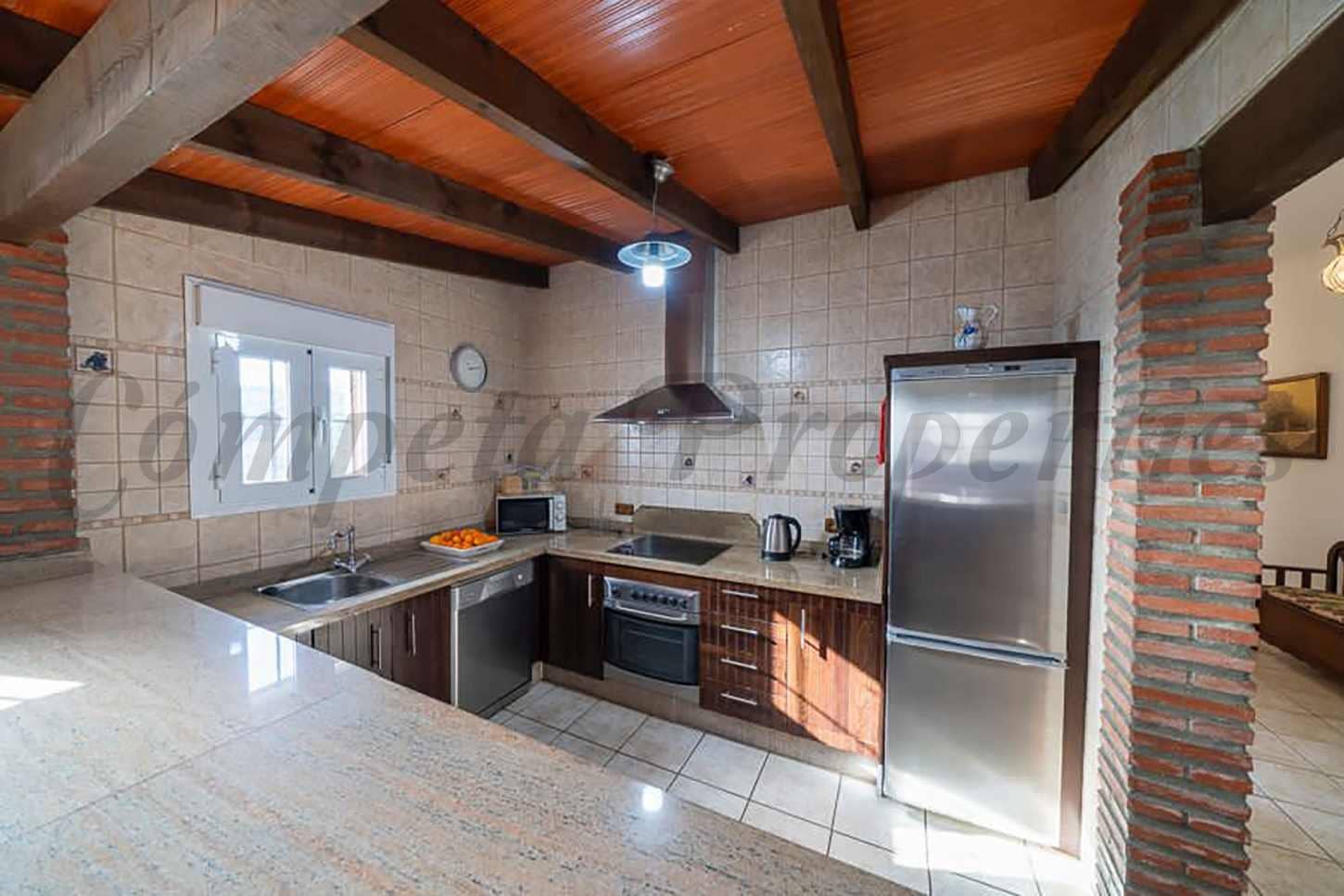 3 makuuhuone Maalaistalo vuokrattavana paikassa Torrox mukana 
autotalli - 1 100 € (Ref: 9542088)