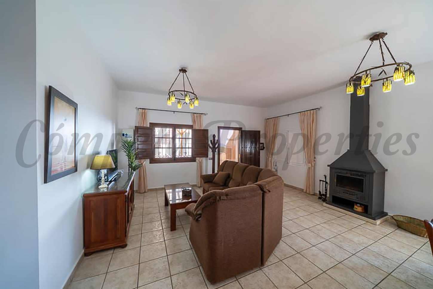 3 makuuhuone Maalaistalo vuokrattavana paikassa Torrox mukana 
autotalli - 1 100 € (Ref: 9542088)