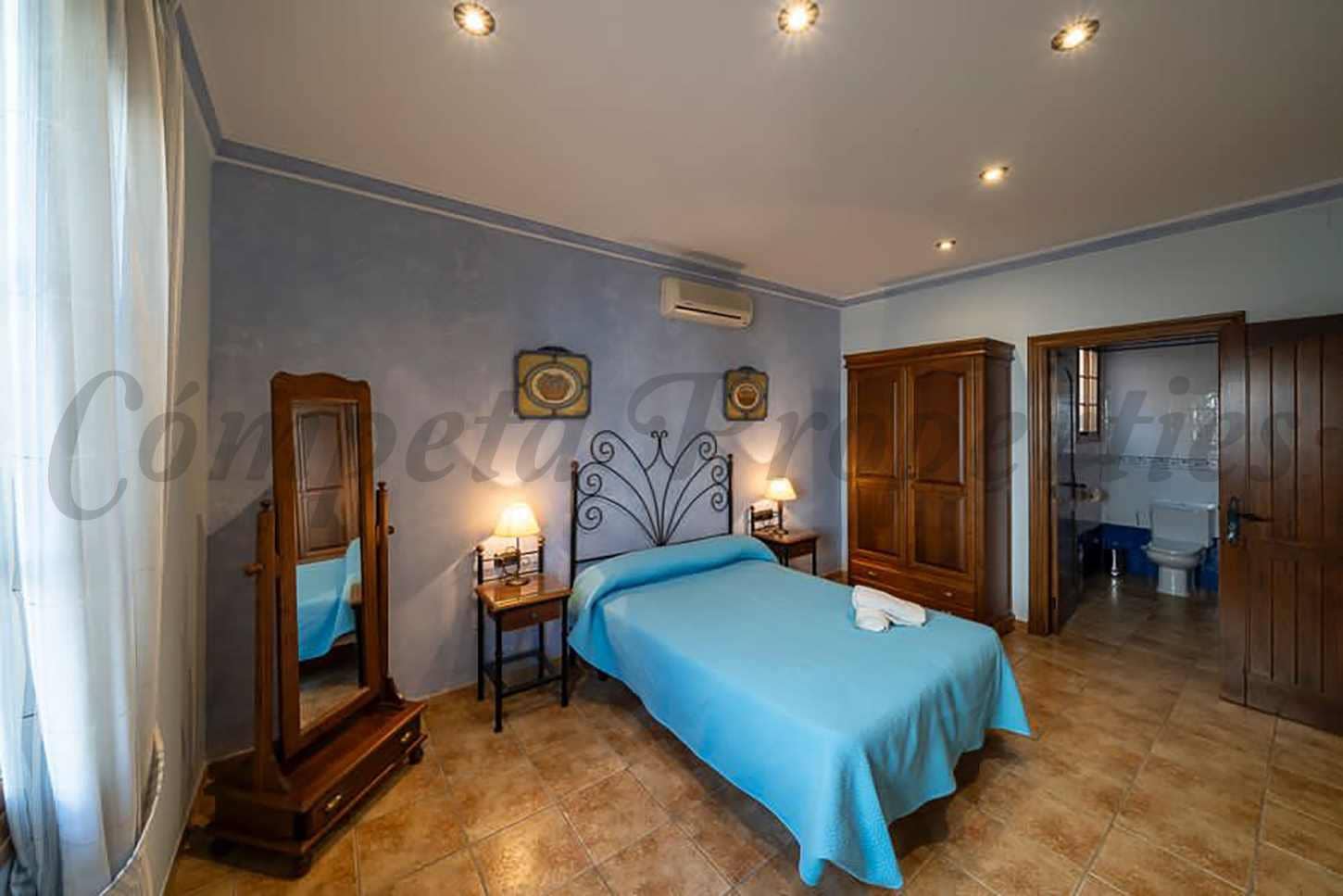 4 camera da letto Finca/Casa di Campagna da affittare in Torrox con piscina garage - 1.700 € (Rif: 9542101)