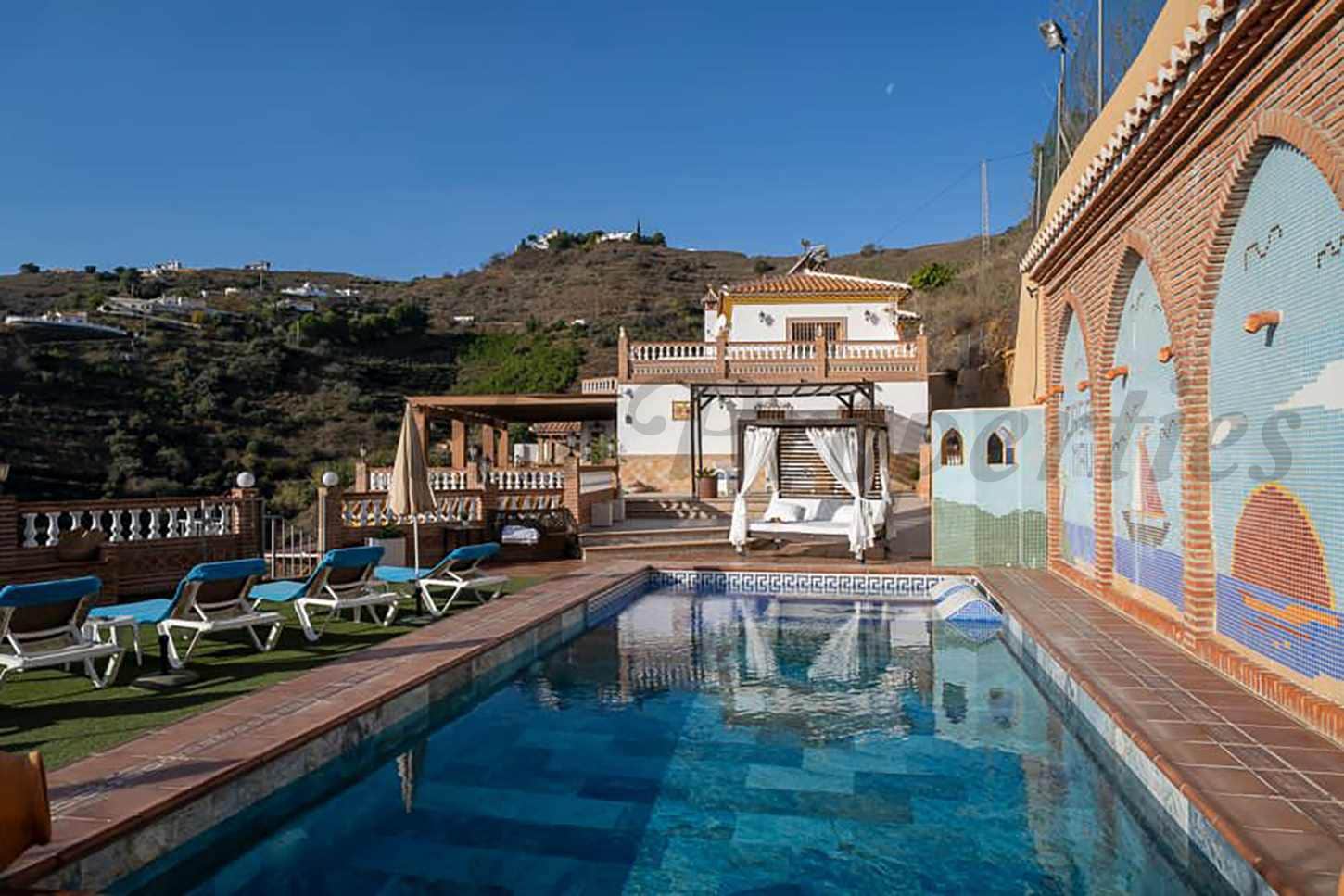 4 camera da letto Finca/Casa di Campagna da affittare in Torrox con piscina garage - 1.700 € (Rif: 9542101)