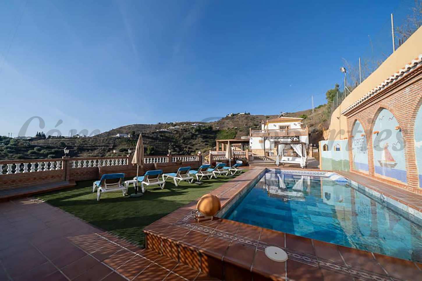 4 camera da letto Finca/Casa di Campagna da affittare in Torrox con piscina garage - 1.700 € (Rif: 9542101)