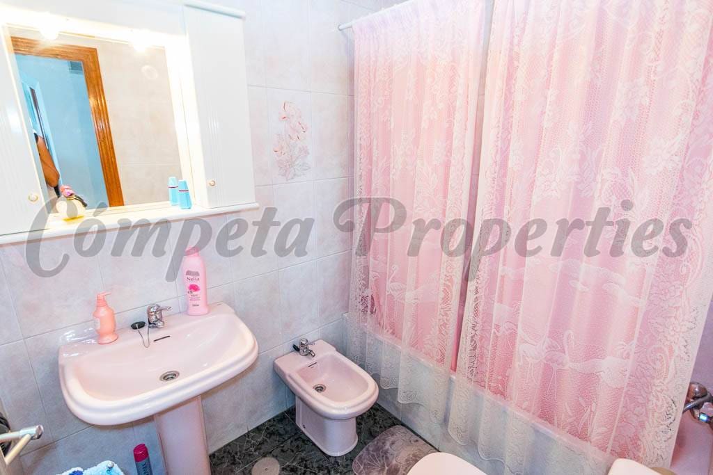 3 soveværelse Byhus til leje i Torrox - € 700 (Ref: 9558803)