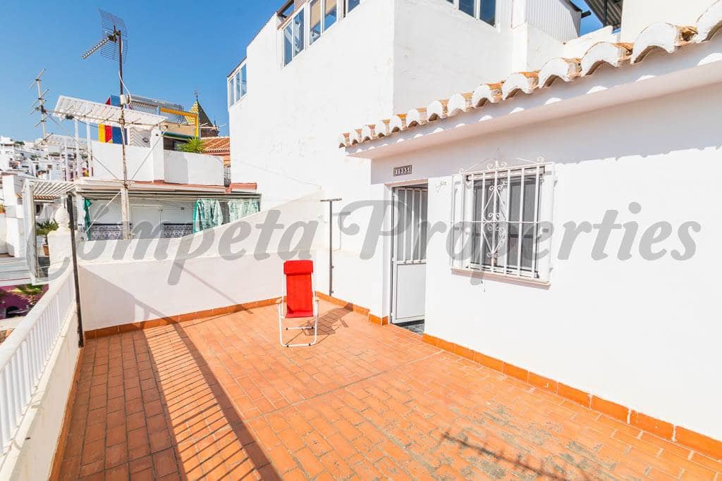 3 soveværelse Byhus til leje i Torrox - € 700 (Ref: 9558803)