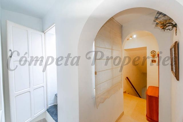 3 soveværelse Byhus til leje i Torrox - € 750 (Ref: 9562211)