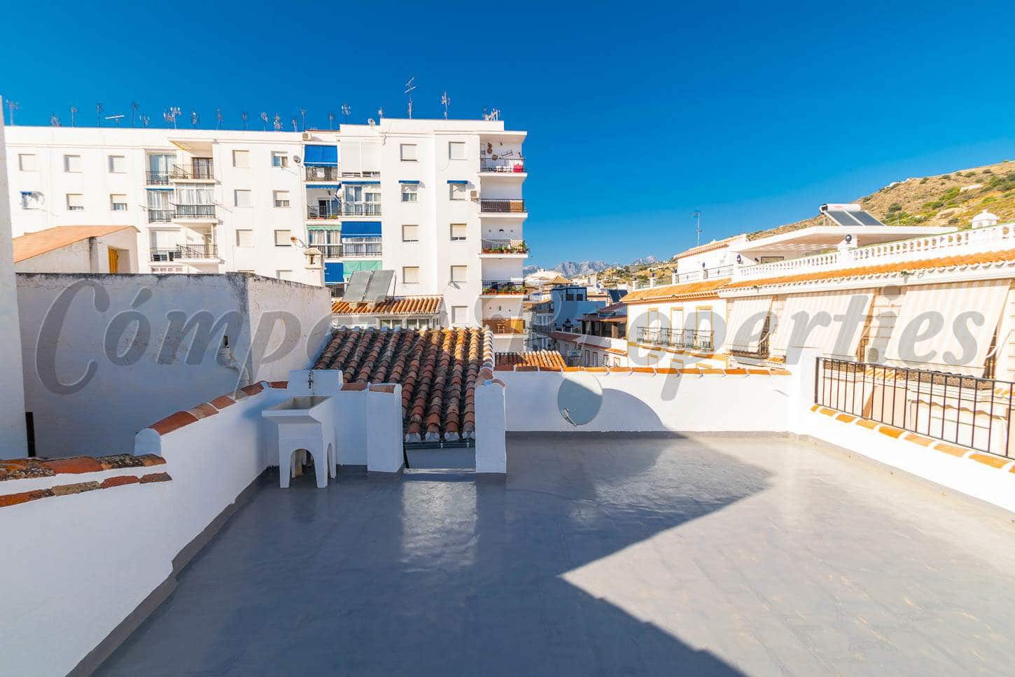 3 soveværelse Byhus til leje i Torrox - € 750 (Ref: 9562211)