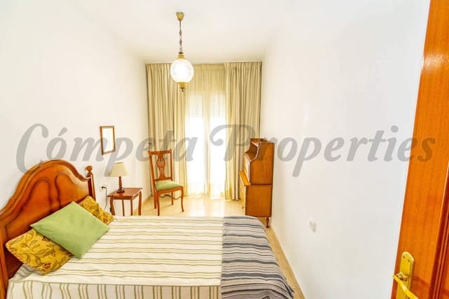 3 soveværelse Byhus til leje i Torrox - € 750 (Ref: 9562211)