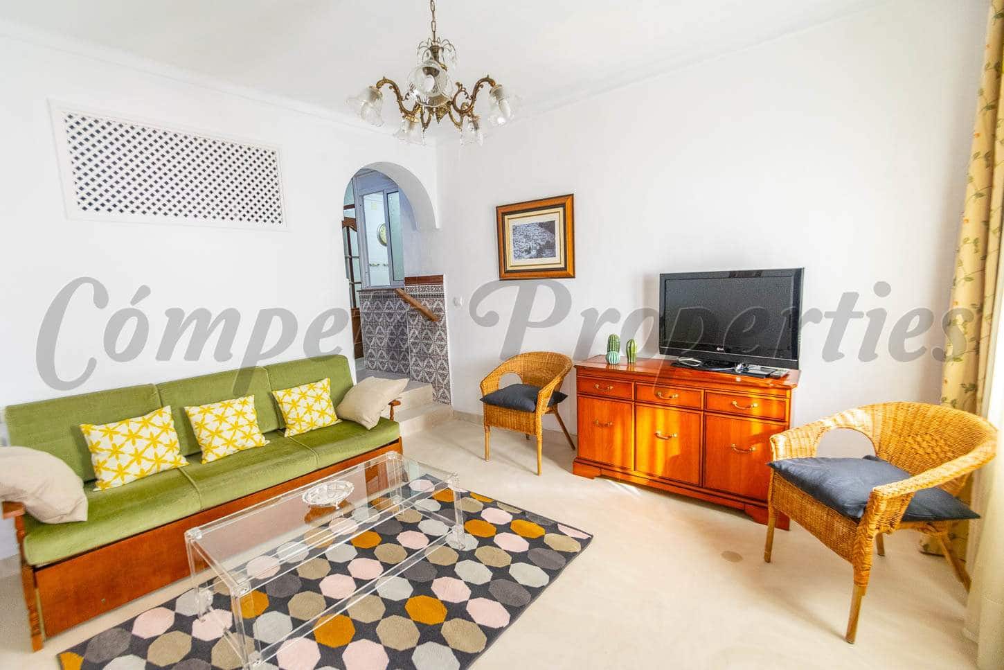 3 soveværelse Byhus til leje i Torrox - € 750 (Ref: 9562211)