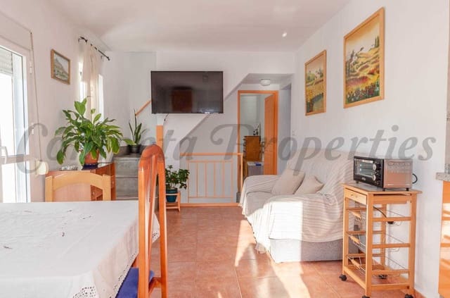 2 soveværelse Byhus til leje i Cómpeta - € 600 (Ref: 9572194)