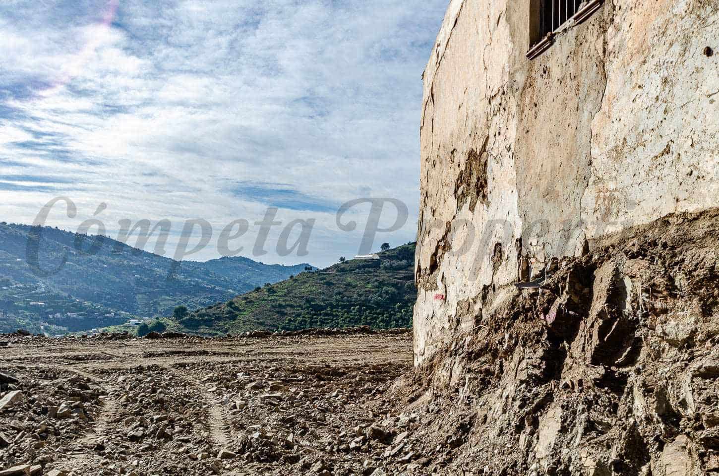 Finca/Landehus til salg i Competa - € 212.000 (Ref: 9572210)