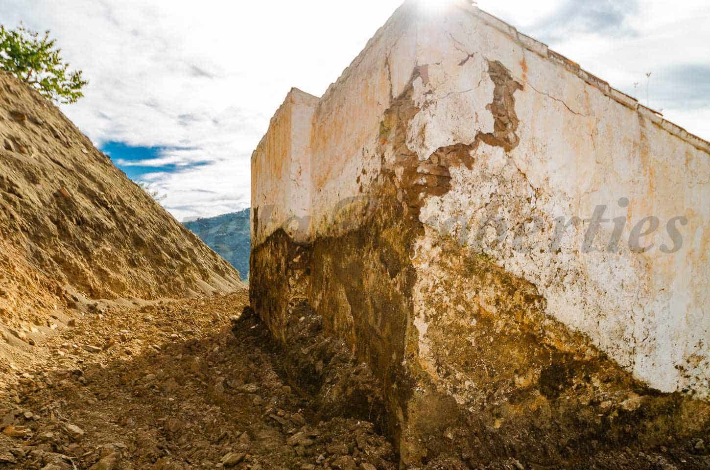 Finca/Landehus til salg i Competa - € 110.000 (Ref: 9572277)