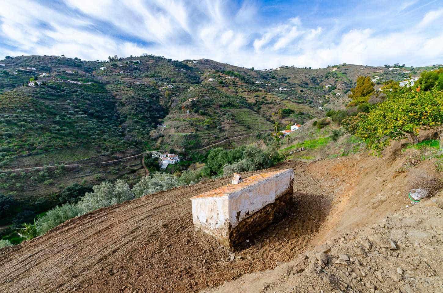 Finca/Landehus til salg i Competa - € 110.000 (Ref: 9572277)