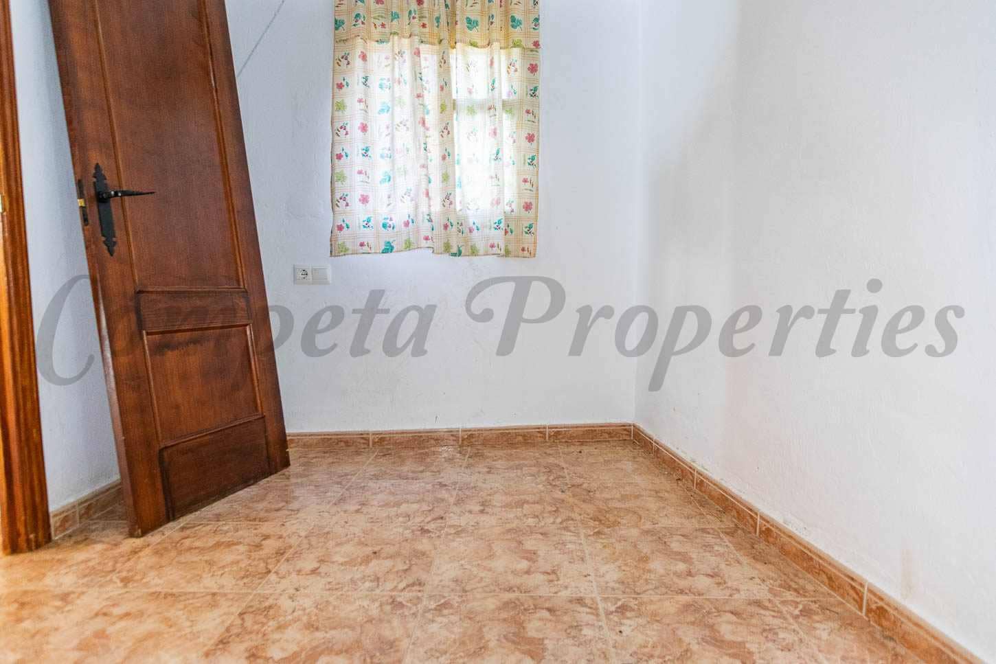 5 sovrum Villa till salu i Comares med pool - 295 000 € (Ref: 9575035)