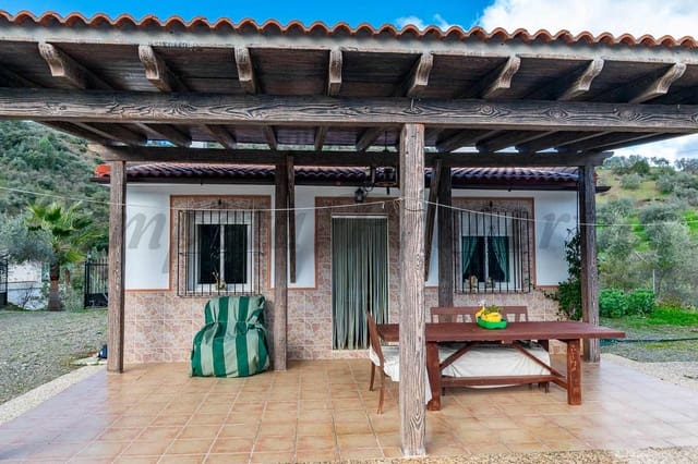 5 sovrum Villa till salu i Comares med pool - 295 000 € (Ref: 9575035)