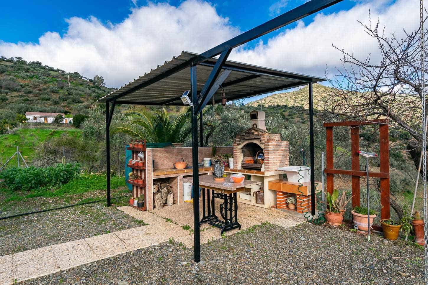 5 sovrum Villa till salu i Comares med pool - 295 000 € (Ref: 9575035)