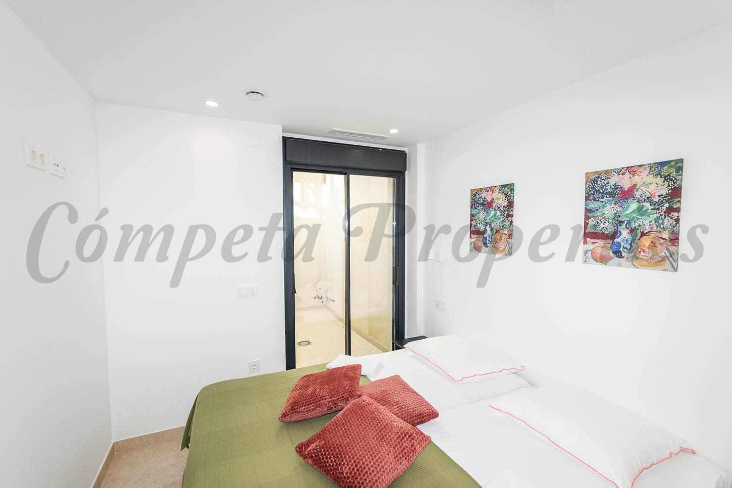 3 makuuhuone Rivitalo myytävänä paikassa Torrox-Costa mukana uima-altaan 
autotalli - 565 000 € (Ref: 9580363)