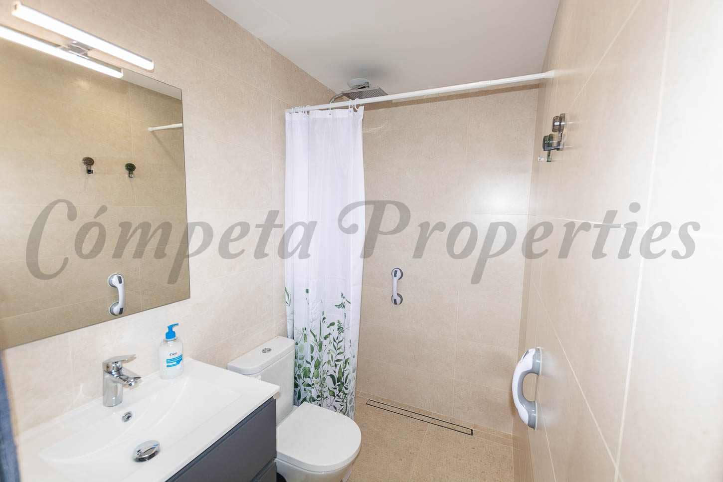 3 makuuhuone Rivitalo myytävänä paikassa Torrox-Costa mukana uima-altaan 
autotalli - 565 000 € (Ref: 9580363)