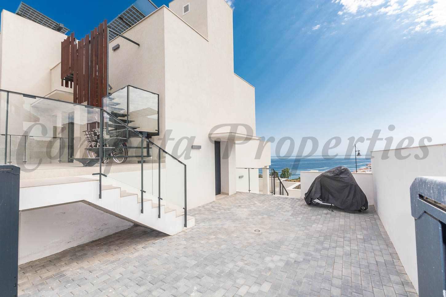 3 makuuhuone Rivitalo myytävänä paikassa Torrox-Costa mukana uima-altaan 
autotalli - 565 000 € (Ref: 9580363)