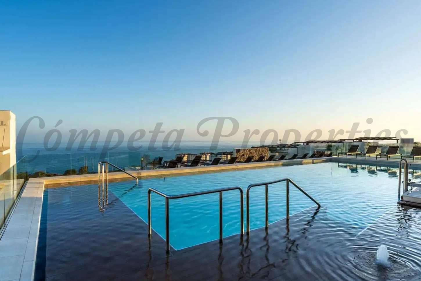 3 makuuhuone Rivitalo myytävänä paikassa Torrox-Costa mukana uima-altaan 
autotalli - 565 000 € (Ref: 9580363)