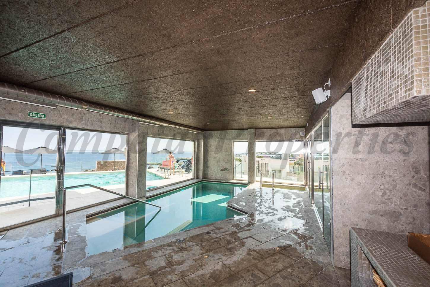 3 makuuhuone Rivitalo myytävänä paikassa Torrox-Costa mukana uima-altaan 
autotalli - 565 000 € (Ref: 9580363)