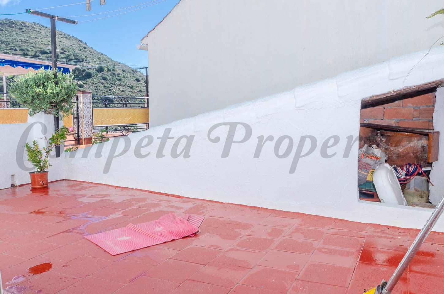 2 makuuhuone Omakotitalo myytävänä paikassa Torrox - 115 000 € (Ref: 9583478)