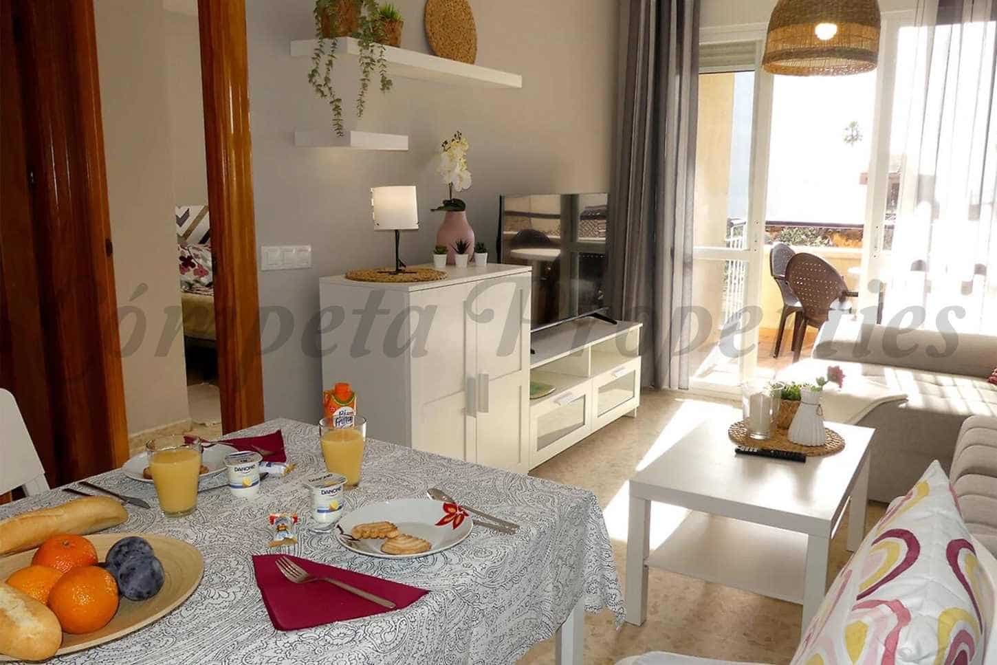 2 slaapkamer Appartement te huur in El Morche - € 800 (Ref: 9584970)