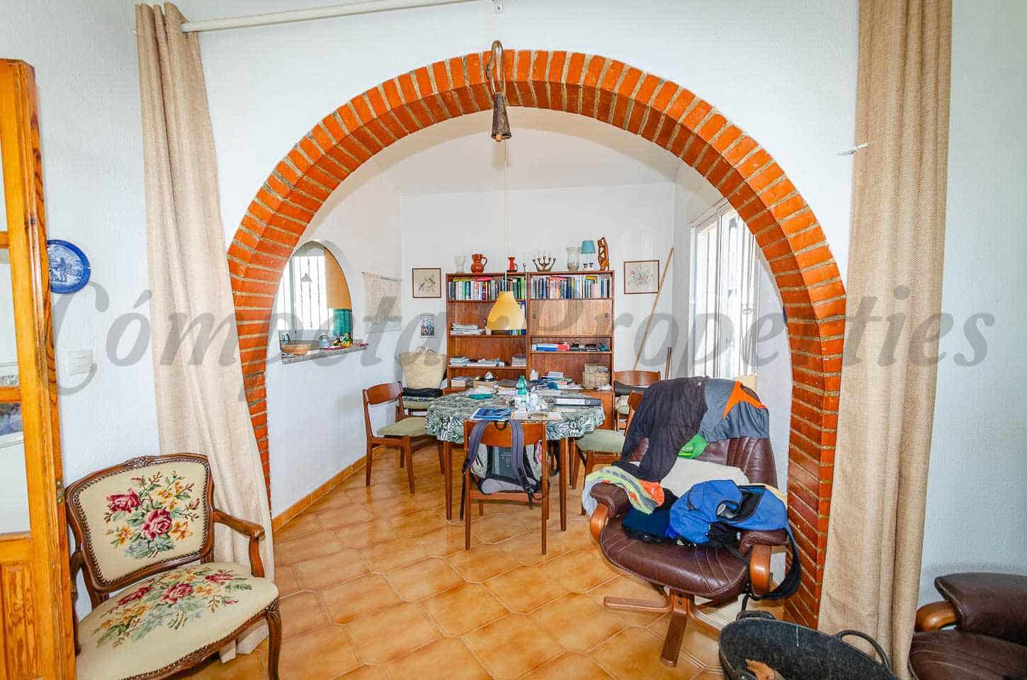 3 sovrum Finca/Hus på landet till salu i Torrox med garage - 299 000 € (Ref: 9592210)