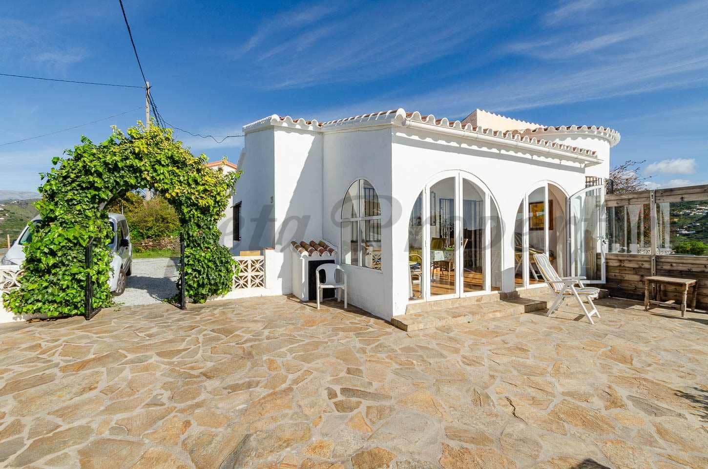 3 sovrum Finca/Hus på landet till salu i Torrox med garage - 299 000 € (Ref: 9592210)