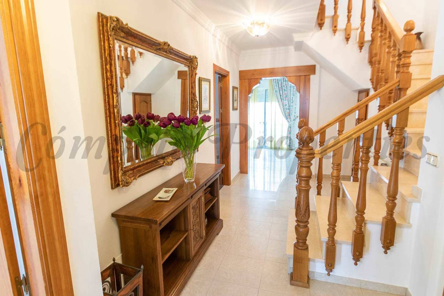 4 soveværelse Lejlighed til leje i Competa - € 1.100 (Ref: 9606790)