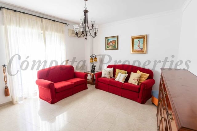 Apartamento de 4 habitaciones en Cómpeta en alquiler - 1.100 € (Ref: 9606790)