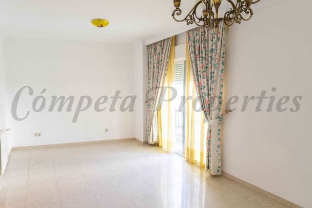 Apartamento de 4 habitaciones en Cómpeta en alquiler - 1.100 € (Ref: 9606790)