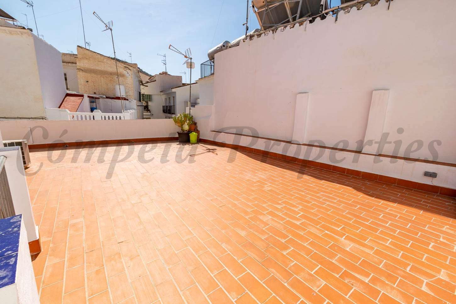 Casa de 3 habitaciones en Torrox en alquiler - 750 € (Ref: 9610200)