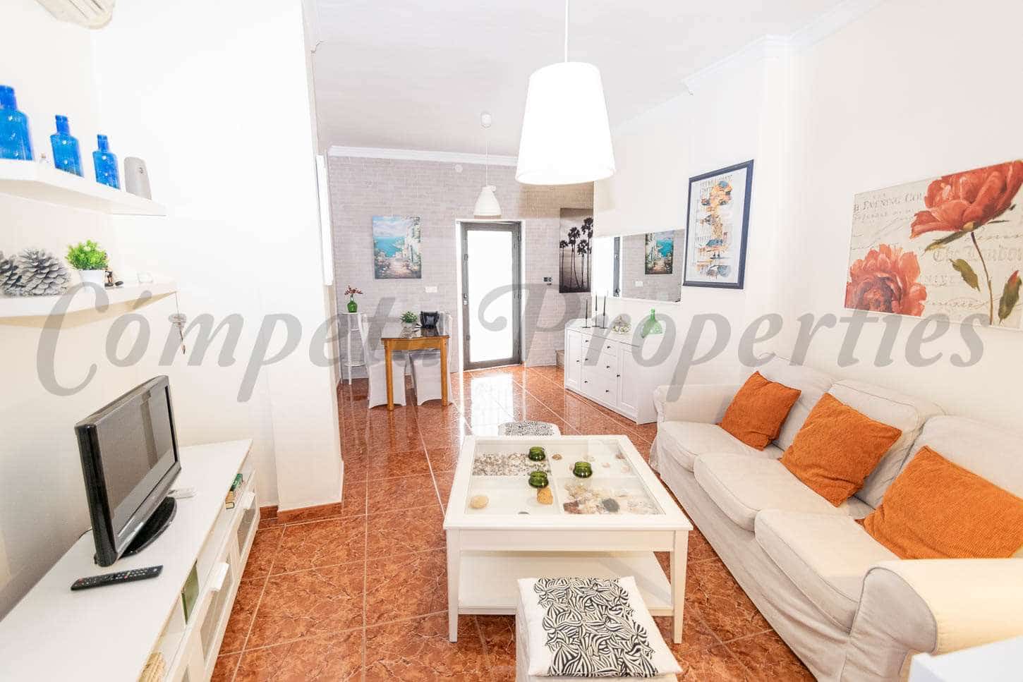 Casa de 3 habitaciones en Torrox en alquiler - 750 € (Ref: 9610200)