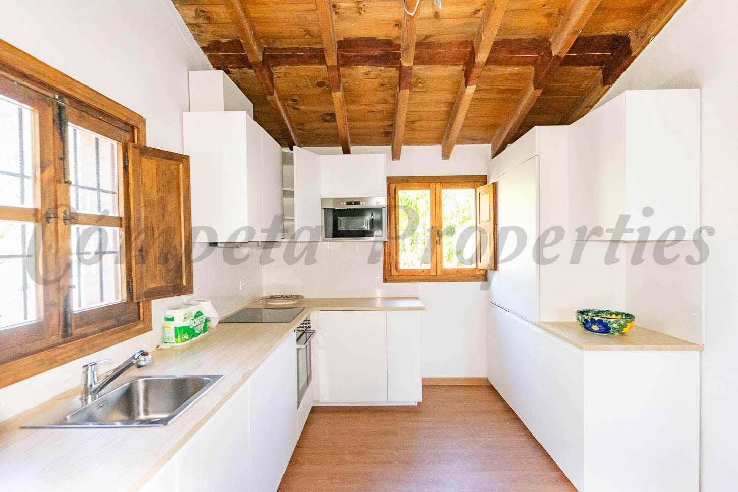 3 bedroom Finca/Country House for sale in Competa with pool garage - € 435,000 (Ref: 9618630)