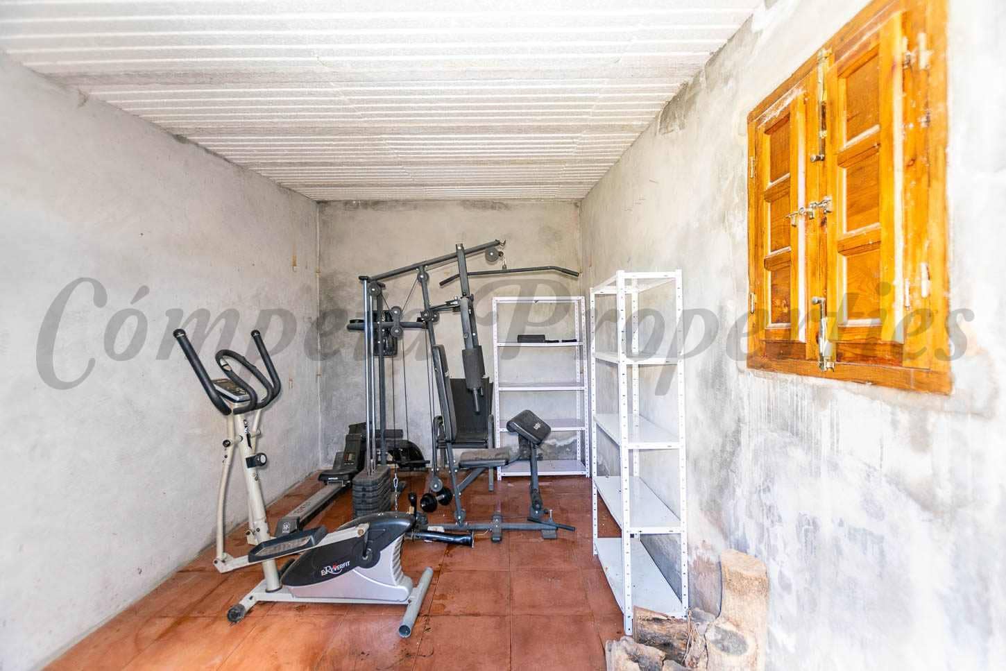 3 bedroom Finca/Country House for sale in Competa with pool garage - € 435,000 (Ref: 9618630)