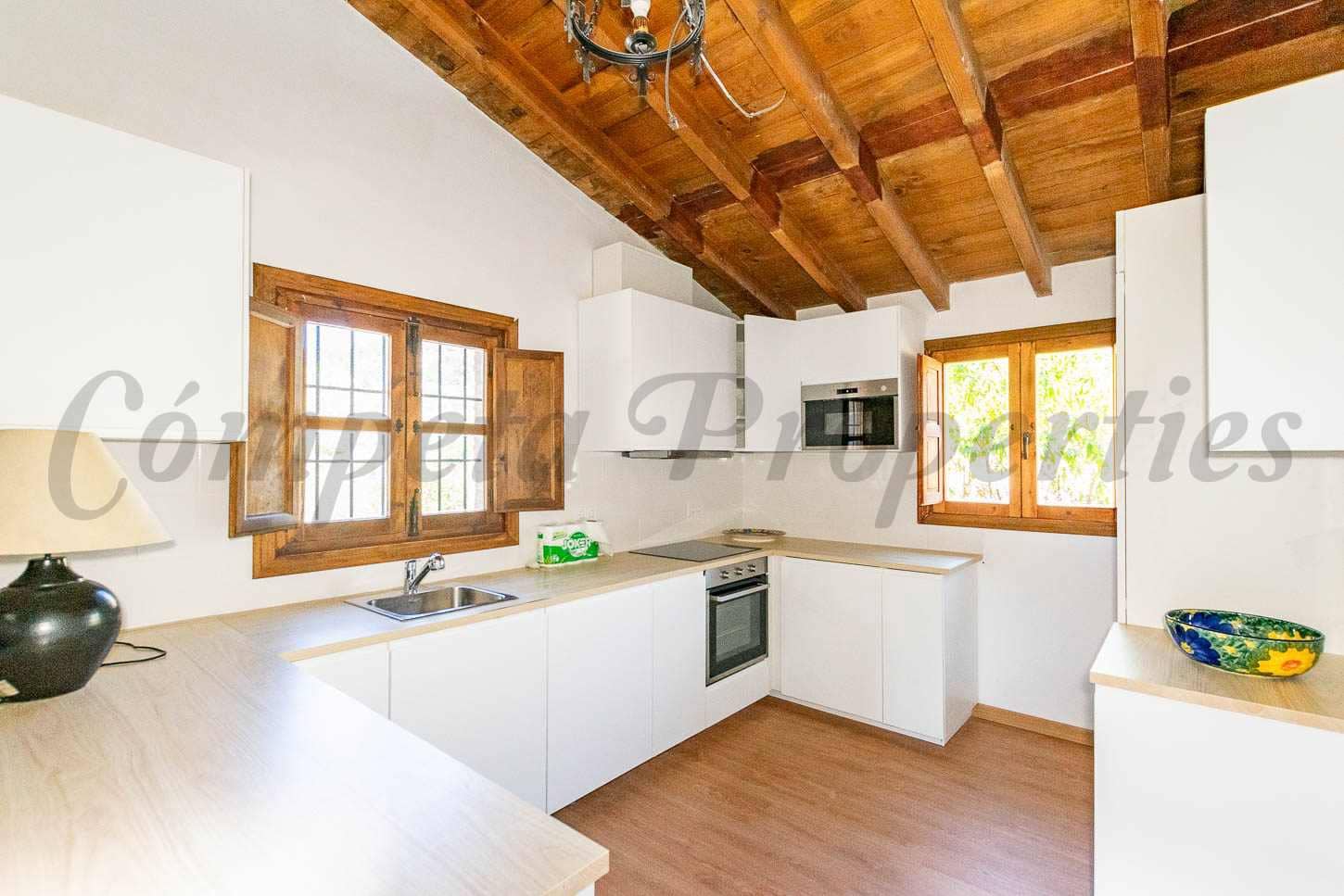 3 bedroom Finca/Country House for sale in Competa with pool garage - € 435,000 (Ref: 9618630)