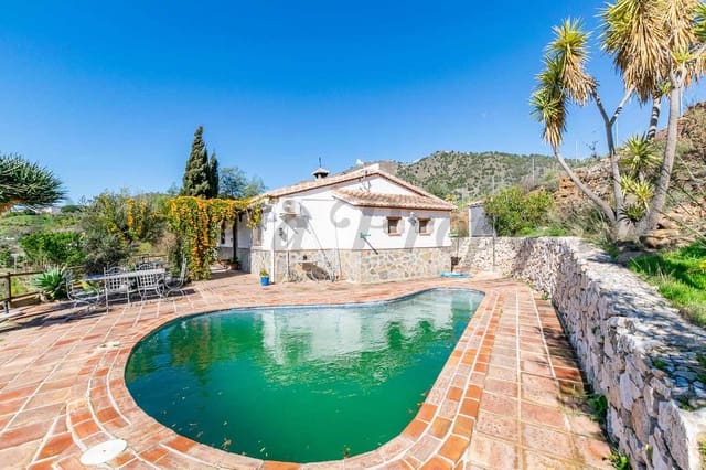 3 bedroom Finca/Country House for sale in Cómpeta with pool garage - € 435,000 (Ref: 9618630)
