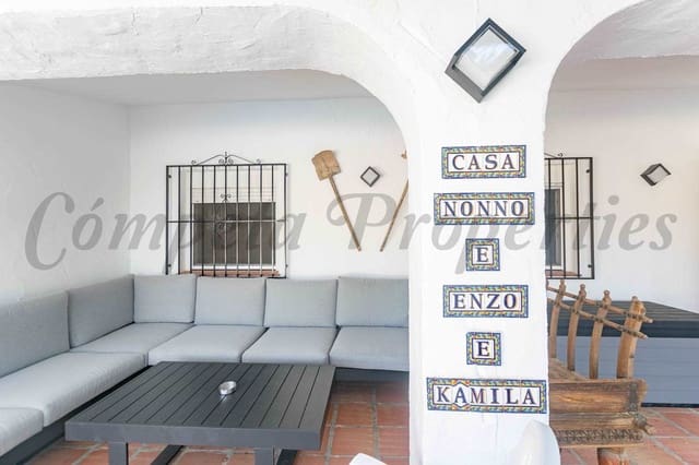 6 makuuhuone Maalaistalo myytävänä paikassa Torrox mukana uima-altaan 
autotalli - 770 000 € (Ref: 9629204)