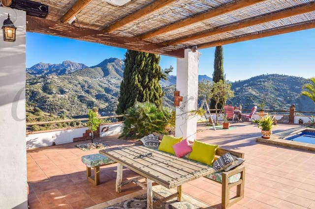 2 bedroom Finca/Country House for rent in Torrox - € 950 (Ref: 9632637)