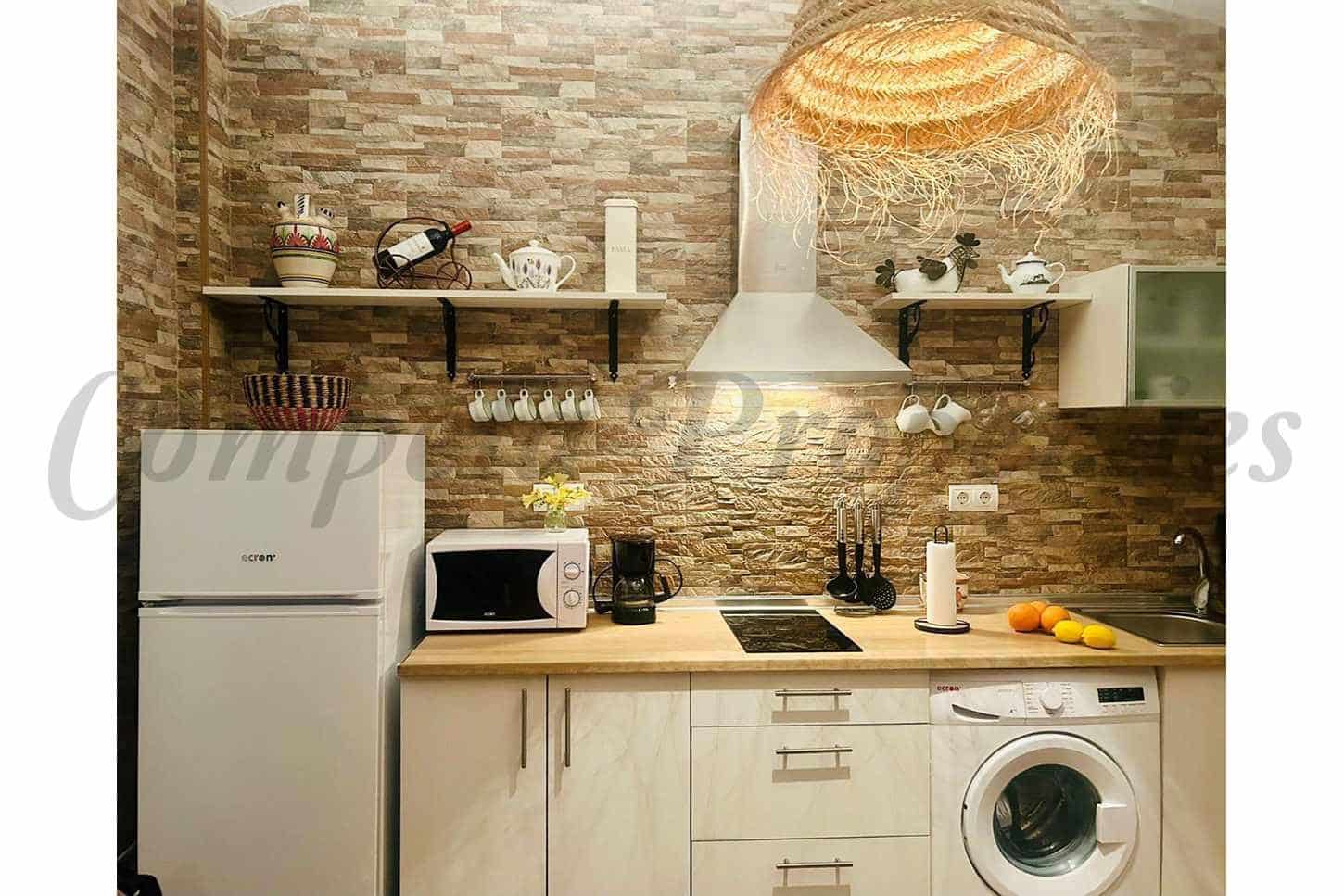 3 soveværelse Finca/Landehus til leje i Torrox med swimmingpool garage - € 1.200 (Ref: 9634914)