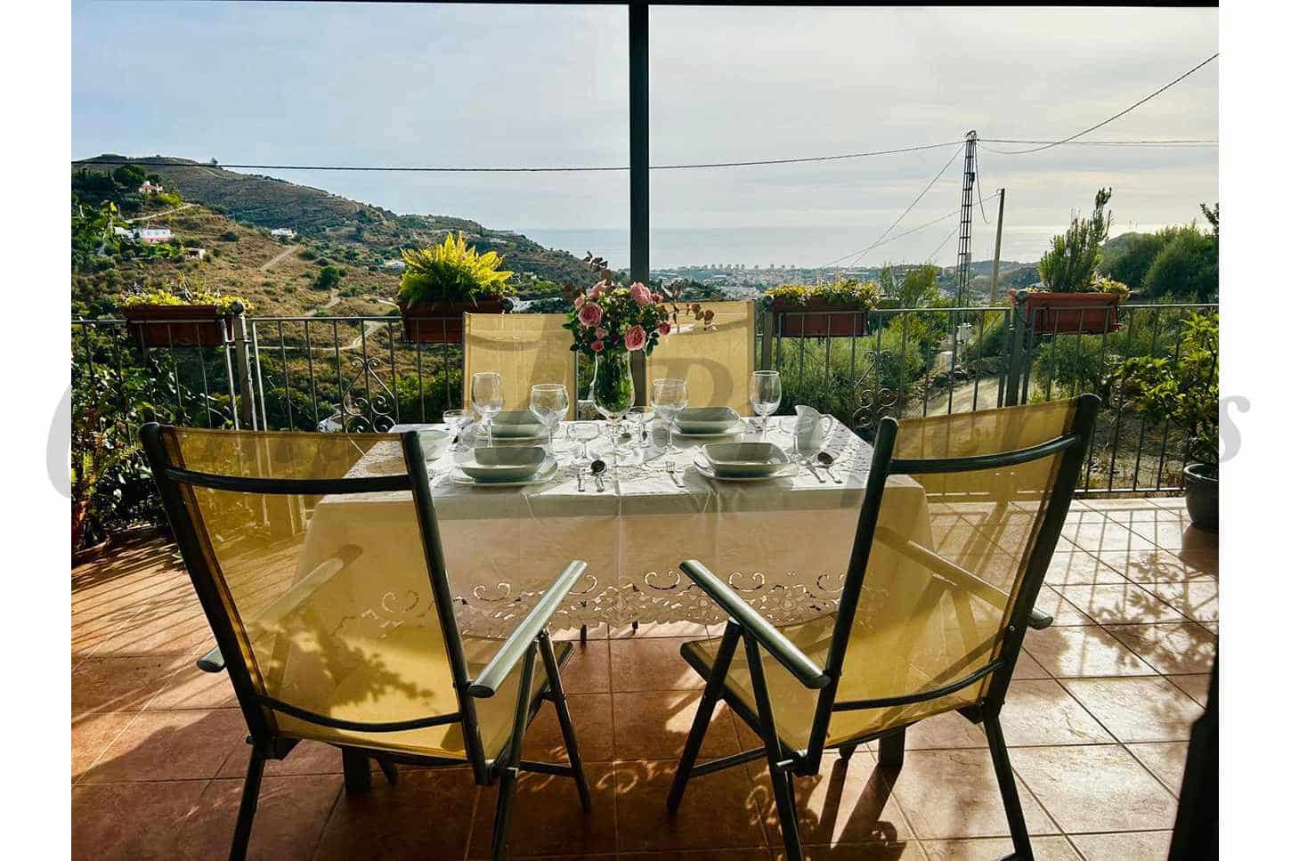 3 soveværelse Finca/Landehus til leje i Torrox med swimmingpool garage - € 1.200 (Ref: 9634914)