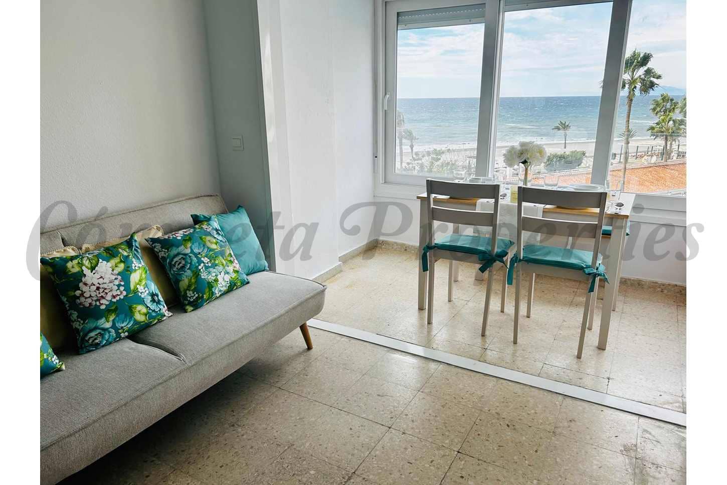 1 Zimmer Apartment zu vermieten in Torrox-Costa mit Pool - 650 € (Ref: 9635011)